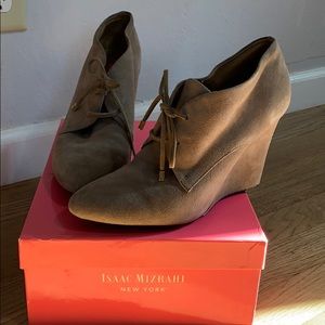 Suede Isaac Mizrahi heeled booties
